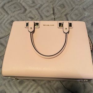Blush Michael Kors Satchel